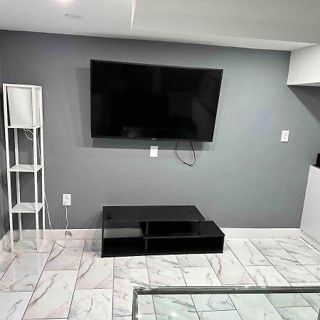 Lovely Basement 1-Bedroom With Free Parking Washington Exteriér fotografie